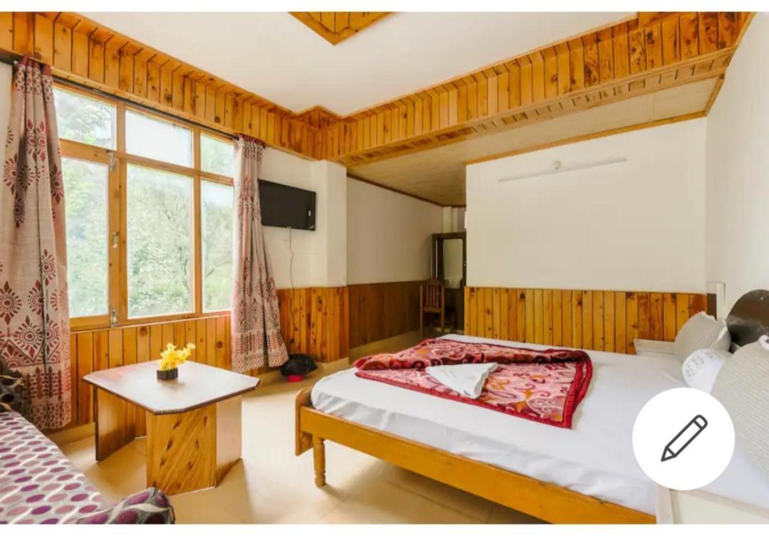 Tirthan Crest Homestay Banjār Esterno foto