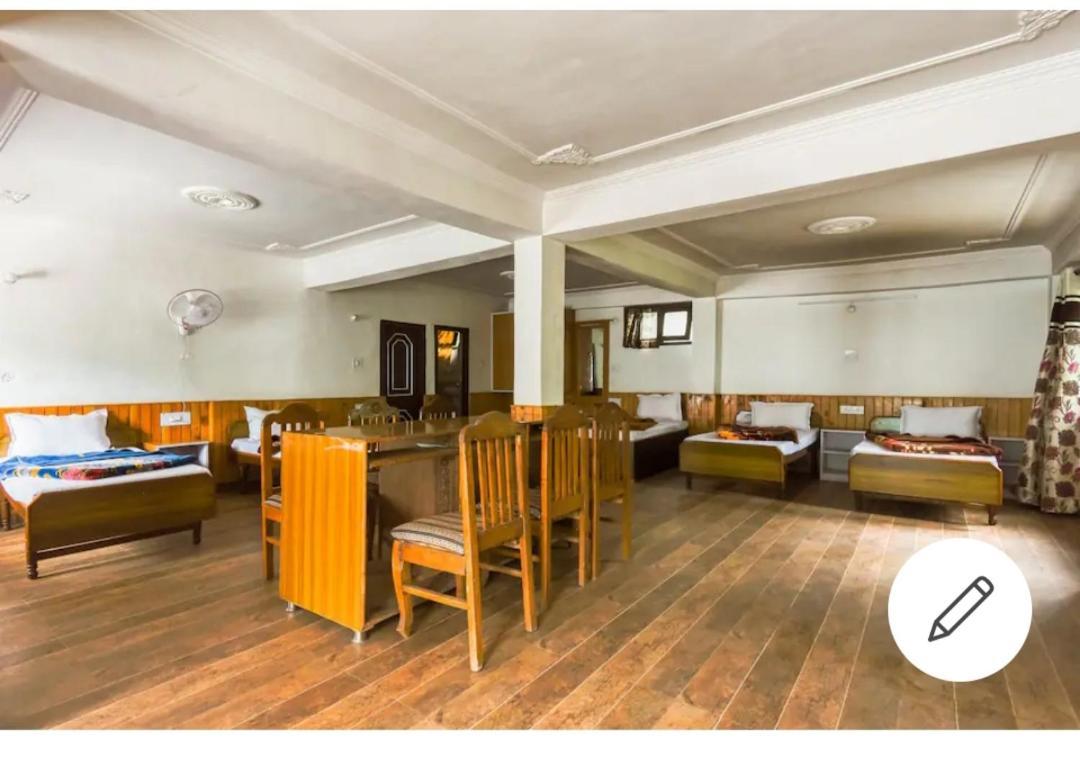 Tirthan Crest Homestay Banjār Esterno foto