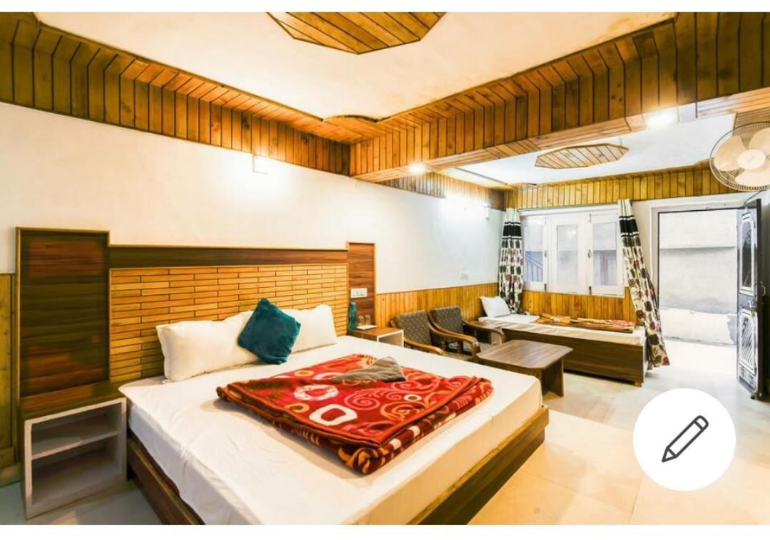 Tirthan Crest Homestay Banjār Esterno foto